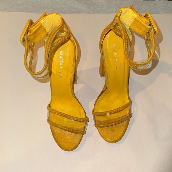 Azalea Wang Mustard Baffle 1 angle strap heels sandals Sz 7 - Picture 1 of 10